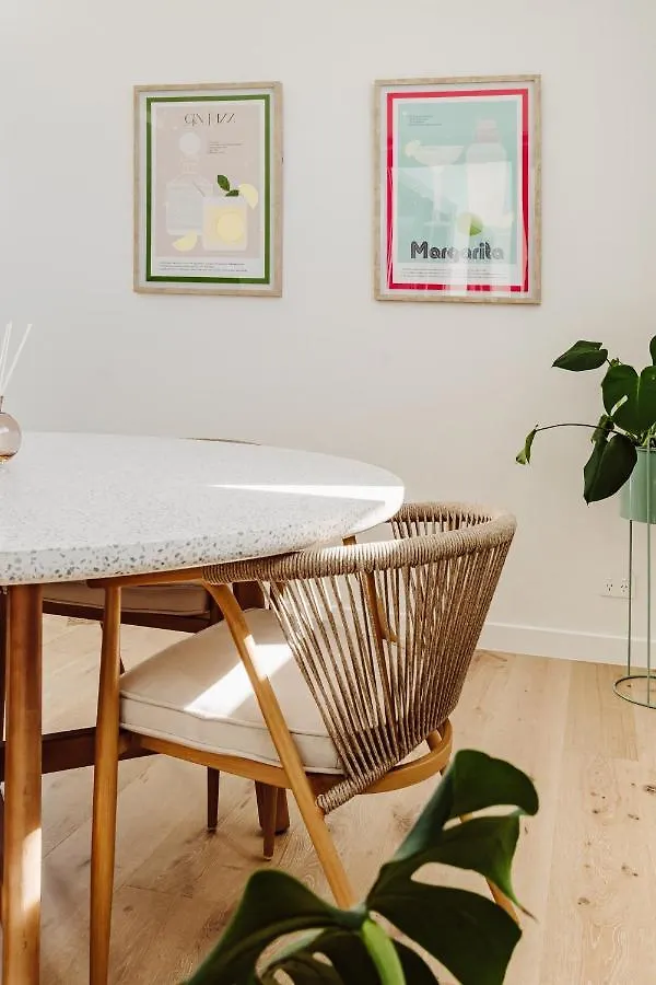 Dom wakacyjny Silk - New Modern Condo 400M To The Beach Coolum Beach